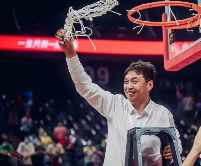 篮球体能趣味训练十法是什么_1